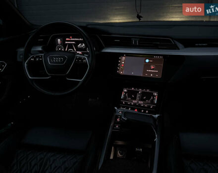 Чорний Ауді E-Tron, об'ємом двигуна 0 л та пробігом 84 тис. км за 36000 $, фото 62 на Automoto.ua
