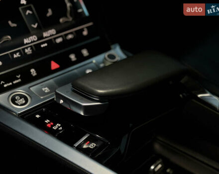 Чорний Ауді E-Tron, об'ємом двигуна 0 л та пробігом 84 тис. км за 36000 $, фото 67 на Automoto.ua