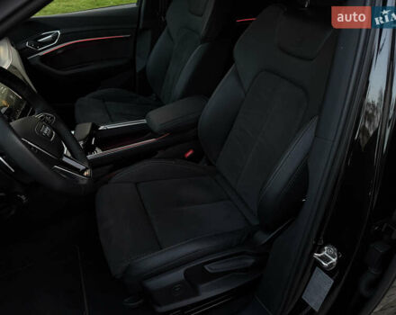 Чорний Ауді E-Tron, об'ємом двигуна 0 л та пробігом 58 тис. км за 41900 $, фото 39 на Automoto.ua