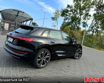 Чорний Ауді E-Tron, об'ємом двигуна 0 л та пробігом 39 тис. км за 31500 $, фото 3 на Automoto.ua