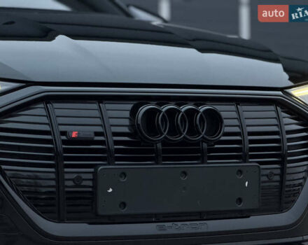 Чорний Ауді E-Tron, об'ємом двигуна 0 л та пробігом 84 тис. км за 36000 $, фото 80 на Automoto.ua