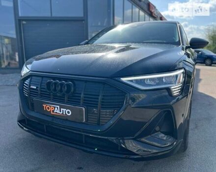 Чорний Ауді E-Tron, об'ємом двигуна 0 л та пробігом 72 тис. км за 55000 $, фото 9 на Automoto.ua