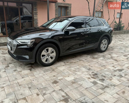 Черный Ауди E-Tron, объемом двигателя 0 л и пробегом 158 тыс. км за 26900 $, фото 10 на Automoto.ua