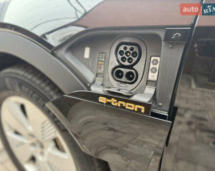 Черный Ауди E-Tron, объемом двигателя 0 л и пробегом 158 тыс. км за 26900 $, фото 42 на Automoto.ua