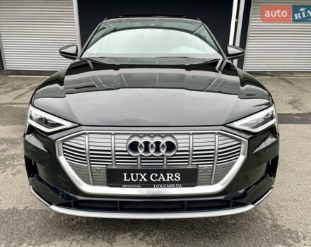 Черный Ауди E-Tron, объемом двигателя 0 л и пробегом 66 тыс. км за 41900 $, фото 2 на Automoto.ua