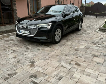 Черный Ауди E-Tron, объемом двигателя 0 л и пробегом 158 тыс. км за 26900 $, фото 12 на Automoto.ua