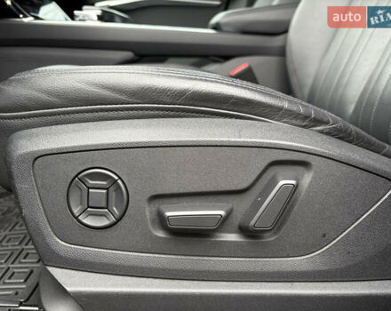 Чорний Ауді E-Tron, об'ємом двигуна 0 л та пробігом 126 тис. км за 27000 $, фото 22 на Automoto.ua