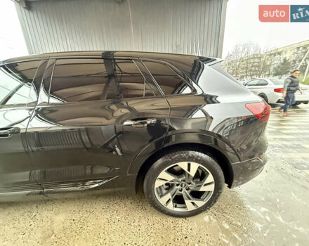 Черный Ауди E-Tron, объемом двигателя 0 л и пробегом 150 тыс. км за 27500 $, фото 17 на Automoto.ua