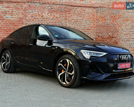 Чорний Ауді E-Tron, об'ємом двигуна 0 л та пробігом 58 тис. км за 41900 $, фото 1 на Automoto.ua