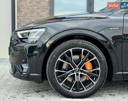Черный Ауди E-Tron, объемом двигателя 0 л и пробегом 120 тыс. км за 29500 $, фото 31 на Automoto.ua