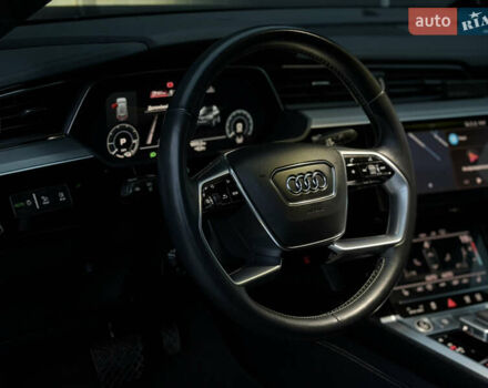 Чорний Ауді E-Tron, об'ємом двигуна 0 л та пробігом 84 тис. км за 36000 $, фото 47 на Automoto.ua