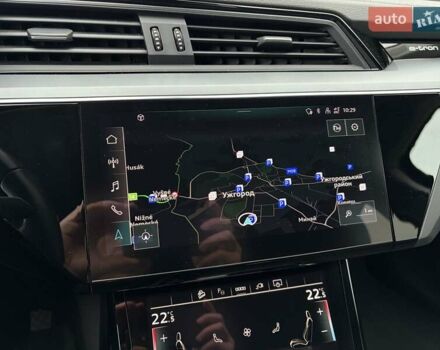 Чорний Ауді E-Tron, об'ємом двигуна 0 л та пробігом 99 тис. км за 29000 $, фото 23 на Automoto.ua