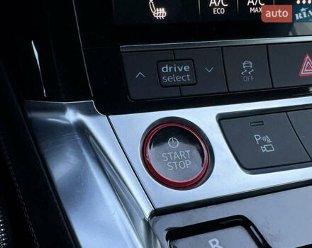 Чорний Ауді E-Tron, об'ємом двигуна 0 л та пробігом 95 тис. км за 36599 $, фото 95 на Automoto.ua