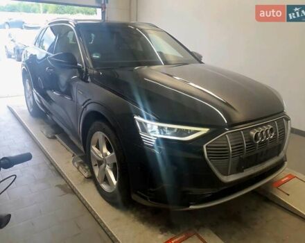 Черный Ауди E-Tron, объемом двигателя 0 л и пробегом 99 тыс. км за 29999 $, фото 2 на Automoto.ua