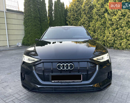 Чорний Ауді E-Tron, об'ємом двигуна 0 л та пробігом 35 тис. км за 40950 $, фото 3 на Automoto.ua