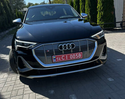 Черный Ауди E-Tron, объемом двигателя 0 л и пробегом 95 тыс. км за 39900 $, фото 2 на Automoto.ua