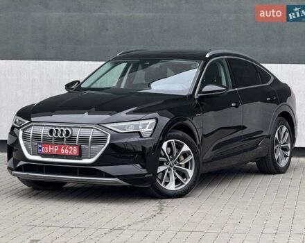 Чорний Ауді E-Tron, об'ємом двигуна 0 л та пробігом 148 тис. км за 31500 $, фото 5 на Automoto.ua