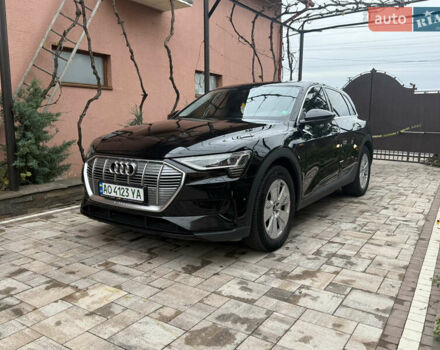 Черный Ауди E-Tron, объемом двигателя 0 л и пробегом 158 тыс. км за 26900 $, фото 17 на Automoto.ua