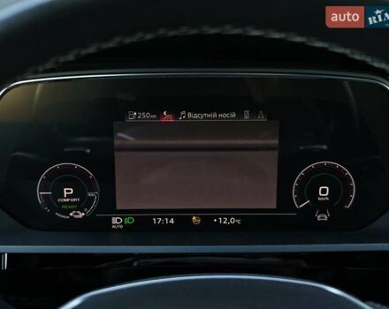 Чорний Ауді E-Tron, об'ємом двигуна 0 л та пробігом 34 тис. км за 49499 $, фото 40 на Automoto.ua
