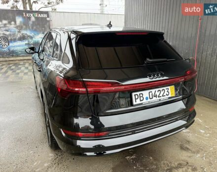 Черный Ауди E-Tron, объемом двигателя 0 л и пробегом 150 тыс. км за 27500 $, фото 8 на Automoto.ua