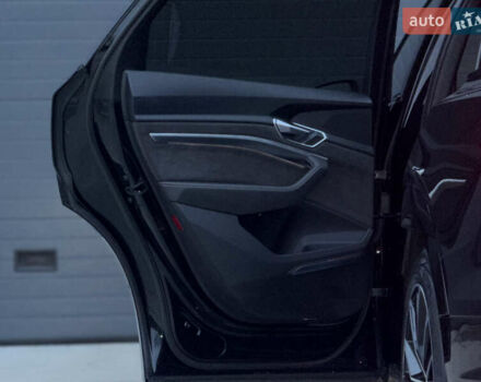 Чорний Ауді E-Tron, об'ємом двигуна 0 л та пробігом 84 тис. км за 36000 $, фото 38 на Automoto.ua