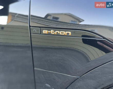 Чорний Ауді E-Tron, об'ємом двигуна 0 л та пробігом 35 тис. км за 40950 $, фото 17 на Automoto.ua