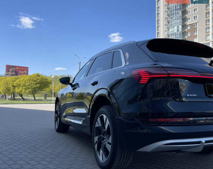 Черный Ауди E-Tron, объемом двигателя 0 л и пробегом 33 тыс. км за 53450 $, фото 12 на Automoto.ua