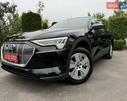 Чорний Ауді E-Tron, об'ємом двигуна 0 л та пробігом 190 тис. км за 23900 $, фото 54 на Automoto.ua