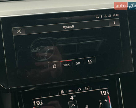 Чорний Ауді E-Tron, об'ємом двигуна 0 л та пробігом 70 тис. км за 39999 $, фото 40 на Automoto.ua