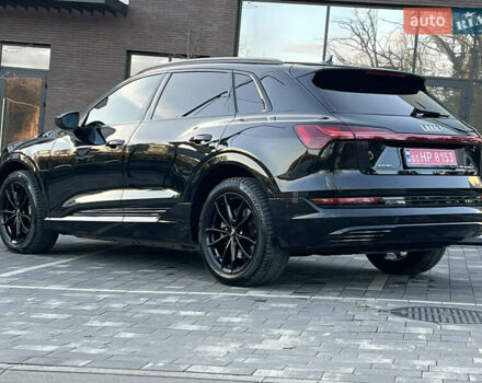 Чорний Ауді E-Tron, об'ємом двигуна 0 л та пробігом 187 тис. км за 23300 $, фото 20 на Automoto.ua