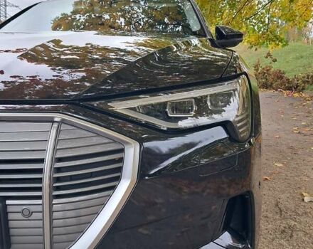 Черный Ауди E-Tron, объемом двигателя 0 л и пробегом 200 тыс. км за 27500 $, фото 9 на Automoto.ua