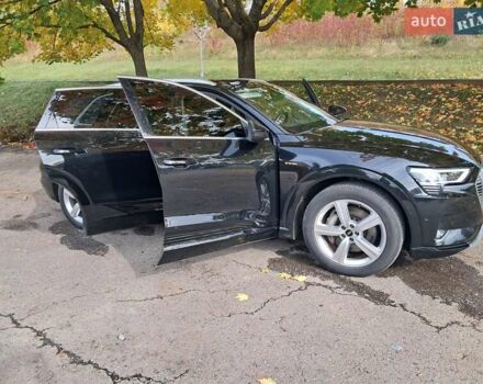 Черный Ауди E-Tron, объемом двигателя 0 л и пробегом 200 тыс. км за 27500 $, фото 20 на Automoto.ua