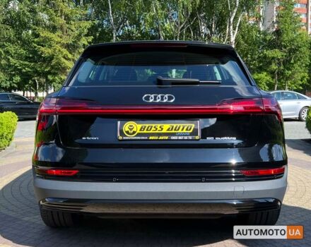 Черный Ауди E-Tron, объемом двигателя 71 л и пробегом 23 тыс. км за 30500 $, фото 5 на Automoto.ua