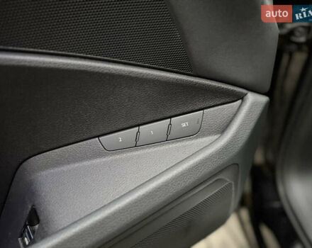 Чорний Ауді E-Tron, об'ємом двигуна 0 л та пробігом 54 тис. км за 37990 $, фото 13 на Automoto.ua