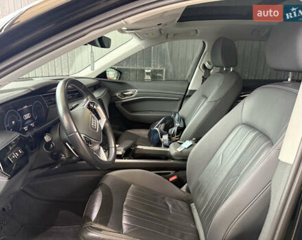 Черный Ауди E-Tron, объемом двигателя 0 л и пробегом 150 тыс. км за 27500 $, фото 33 на Automoto.ua