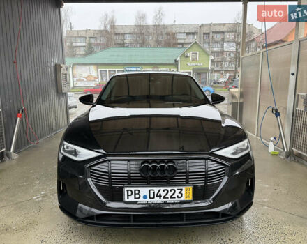 Черный Ауди E-Tron, объемом двигателя 0 л и пробегом 150 тыс. км за 27500 $, фото 1 на Automoto.ua