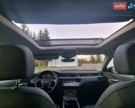 Черный Ауди E-Tron, объемом двигателя 0 л и пробегом 70 тыс. км за 32500 $, фото 23 на Automoto.ua