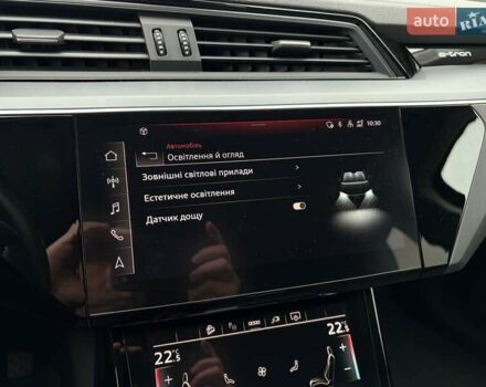 Чорний Ауді E-Tron, об'ємом двигуна 0 л та пробігом 99 тис. км за 29000 $, фото 26 на Automoto.ua