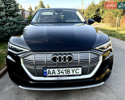 Черный Ауди E-Tron, объемом двигателя 0 л и пробегом 140 тыс. км за 29299 $, фото 3 на Automoto.ua