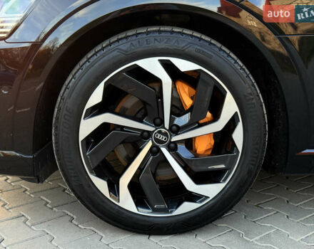 Чорний Ауді E-Tron, об'ємом двигуна 0 л та пробігом 58 тис. км за 39999 $, фото 15 на Automoto.ua