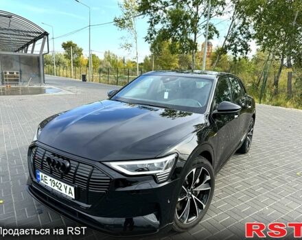 Чорний Ауді E-Tron, об'ємом двигуна 0 л та пробігом 39 тис. км за 31500 $, фото 1 на Automoto.ua