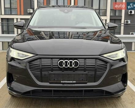 Чорний Ауді E-Tron, об'ємом двигуна 0 л та пробігом 99 тис. км за 29000 $, фото 6 на Automoto.ua