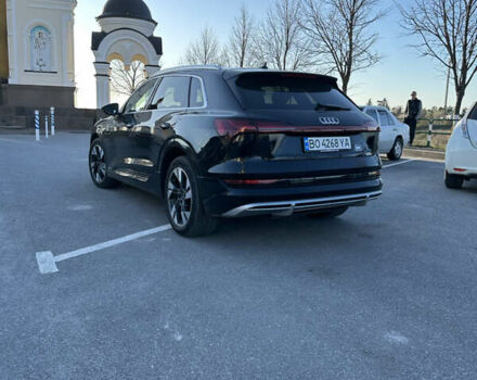 Черный Ауди E-Tron, объемом двигателя 0 л и пробегом 120 тыс. км за 32555 $, фото 5 на Automoto.ua