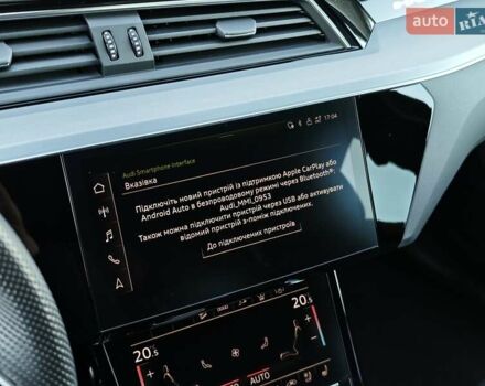 Чорний Ауді E-Tron, об'ємом двигуна 0 л та пробігом 34 тис. км за 49499 $, фото 70 на Automoto.ua
