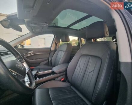 Черный Ауди E-Tron, объемом двигателя 0 л и пробегом 70 тыс. км за 32500 $, фото 21 на Automoto.ua