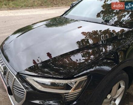 Черный Ауди E-Tron, объемом двигателя 0 л и пробегом 200 тыс. км за 27500 $, фото 7 на Automoto.ua