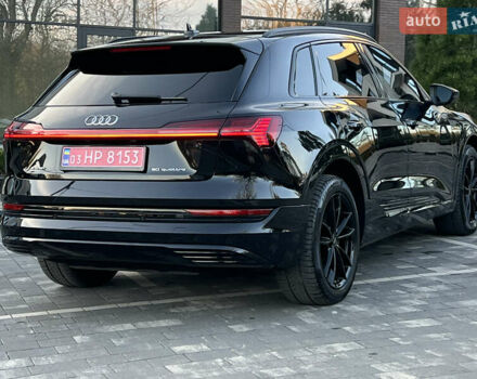 Чорний Ауді E-Tron, об'ємом двигуна 0 л та пробігом 187 тис. км за 23300 $, фото 17 на Automoto.ua