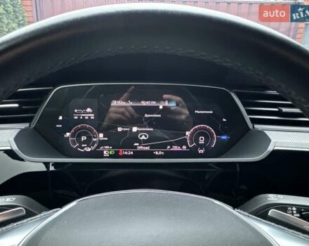 Чорний Ауді E-Tron, об'ємом двигуна 0 л та пробігом 58 тис. км за 42999 $, фото 52 на Automoto.ua