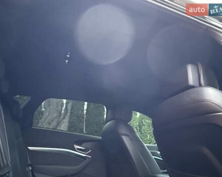Чорний Ауді E-Tron, об'ємом двигуна 0 л та пробігом 58 тис. км за 42999 $, фото 77 на Automoto.ua