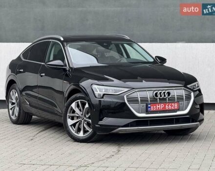 Чорний Ауді E-Tron, об'ємом двигуна 0 л та пробігом 148 тис. км за 31500 $, фото 7 на Automoto.ua